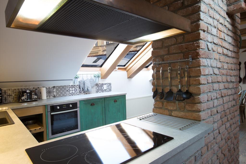 פראג Bohemian Chic 2 Bedroom 2 Bathroom Loft With Hanging Chair מראה חיצוני תמונה